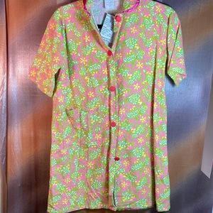 1970’s pink girls robe with short sleeve 30” length. 34” chest  120